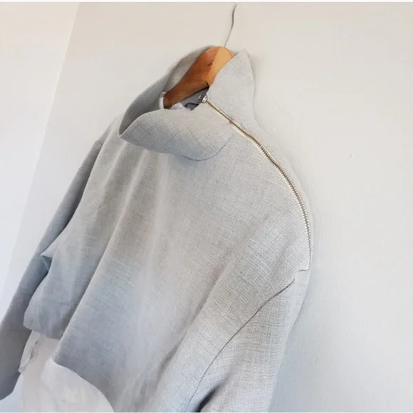 Zara Trafaluc mock neck zipper shoulder Boxy Gray & White Career blouse Sz M - Picture 6 of 7